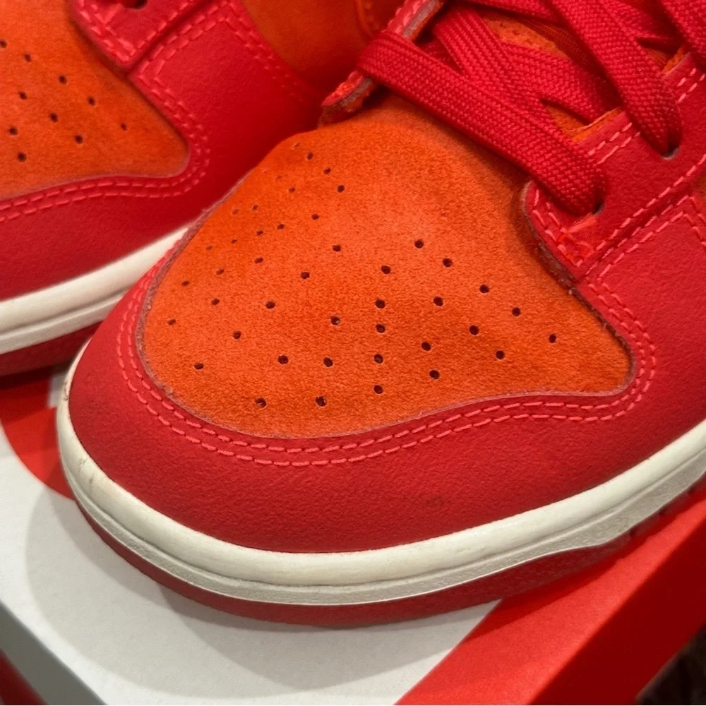 NIKE DUNK LOW ATL UNIVERSITY RED/BRIGHT CRIMSON UNIVERSITE ROUGE/CRAMOISI VIF - Picture 6 of 8